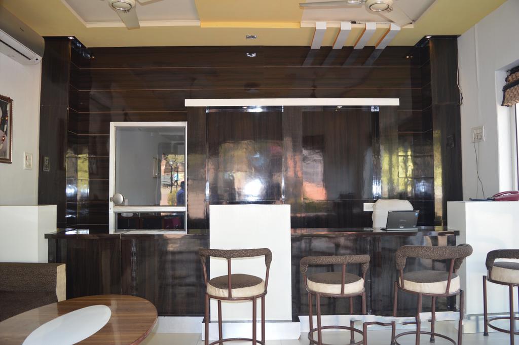 Hotel Goverdhan Tourist Complex Fatehpur Sīkri Eksteriør billede