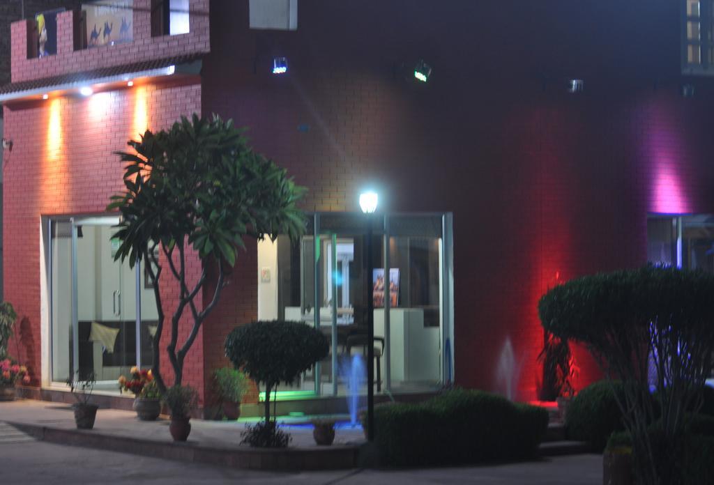 Hotel Goverdhan Tourist Complex Fatehpur Sīkri Eksteriør billede