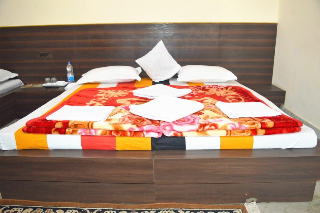 Hotel Goverdhan Tourist Complex Fatehpur Sīkri Eksteriør billede